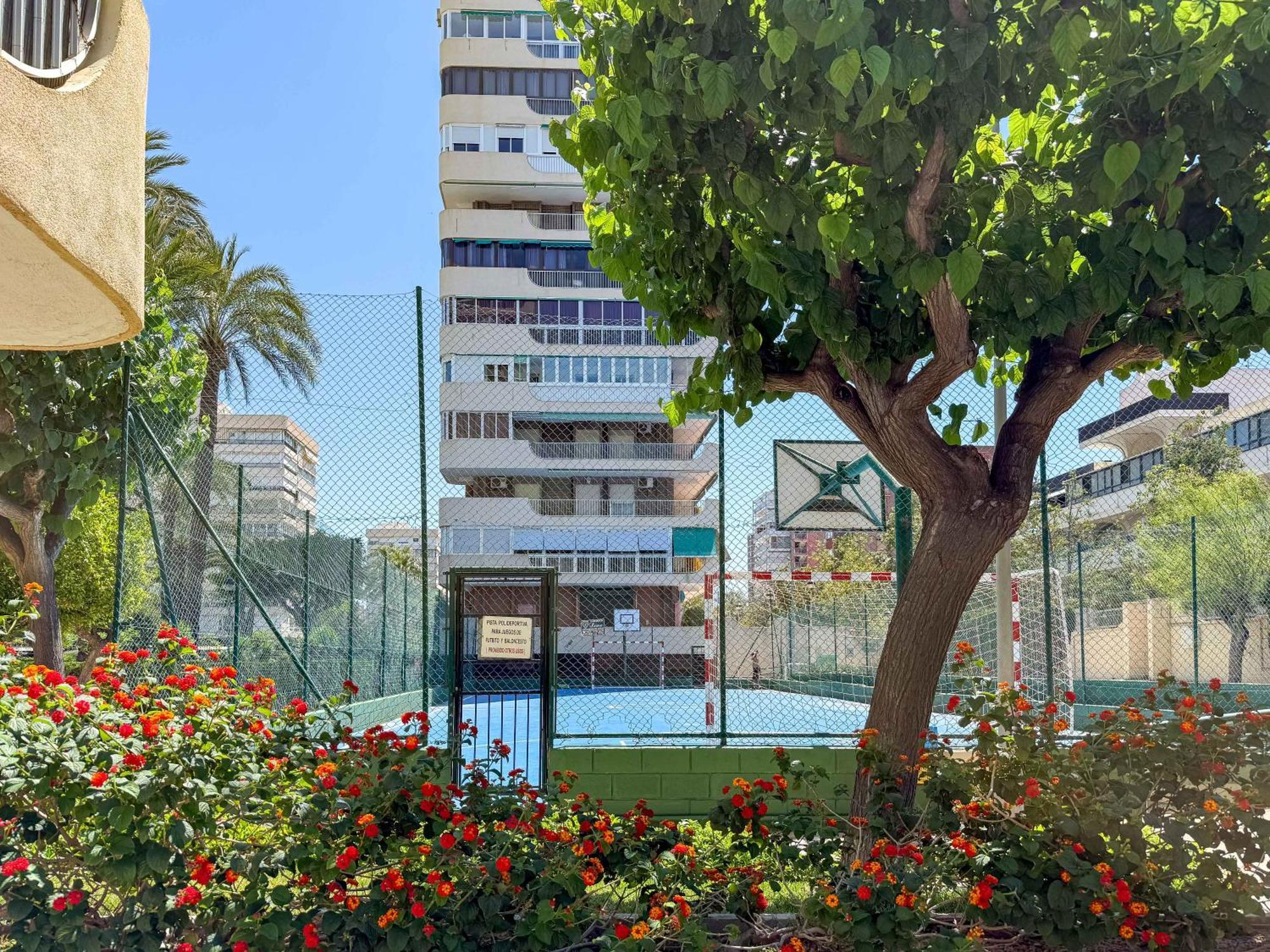 Encantador Y Coqueto Loft A 8 Min. De La Playa. Alicante Kültér fotó